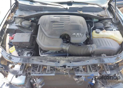 2019 Dodge Charger Sxt Rwd z USA, uszkodzony, nr VIN 2C3CDXBG9KH603097